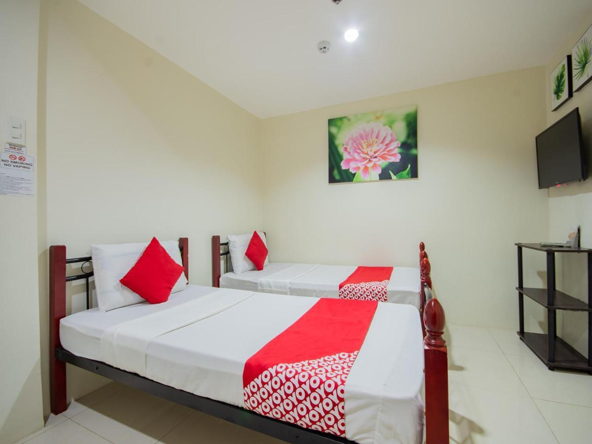 Oyo 707-908 Salinas Suites Cebu Exteriör bild